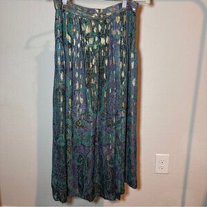 Carlisle Skirt gold thread